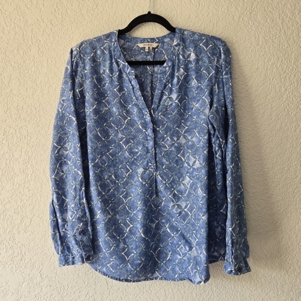 ZOZO Womens Blue White 100% Linen Geometric Tile Print Roll Tab Blouse Size M‎
